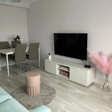 Apartamento Silvia Apartment *